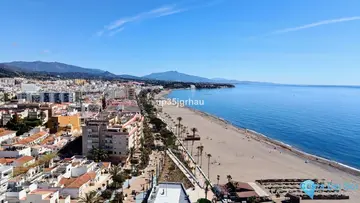 5 bedroom House for Sale in Estepona