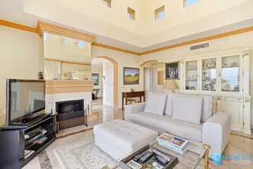 4 bedroom Apartment for Sale in Elviria-32206