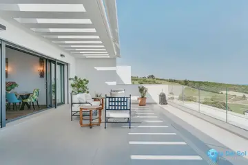 3 bedroom Apartment for Sale in La Alcaidesa-32235