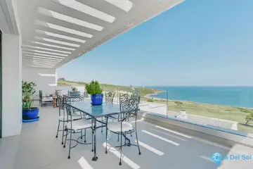 3 bedroom Apartment for Sale in La Alcaidesa-32238