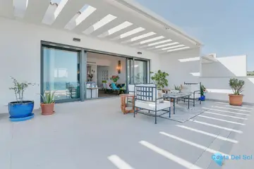 3 bedroom Apartment for Sale in La Alcaidesa-32240