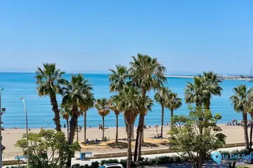 3 bedroom Apartment for Sale in Málaga Centro