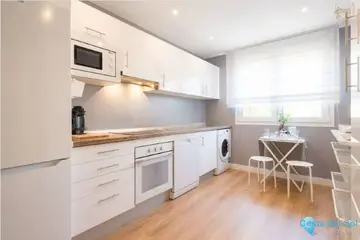 4 bedroom Apartment for Sale in Málaga Centro-32579