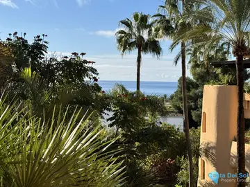 3 bedroom Apartment for Sale in Sierra Blanca
