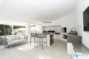5 bedroom House for Sale in El Paraiso-32646