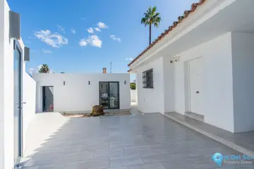 5 bedroom House for Sale in El Paraiso-32651