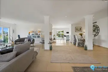 4 bedroom House for Sale in Alhaurín el Grande-32695