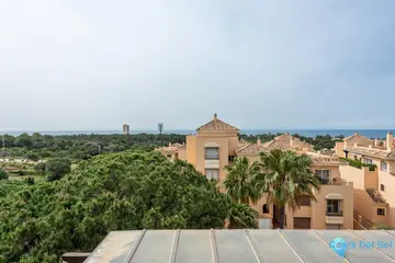 4 bedroom Apartment for Sale in Elviria