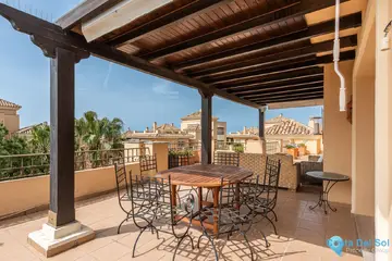 4 bedroom Apartment for Sale in Elviria-32705
