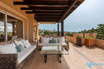 4 bedroom Apartment for Sale in Elviria-32707