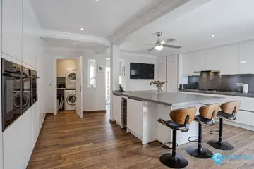 3 bedroom House for Sale in Marbella-32731