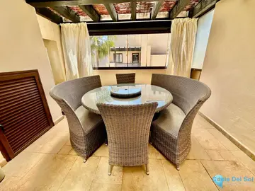 3 bedroom Apartment for Sale in Nueva Andalucía-32800