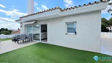 8 bedroom House for Sale in Riviera del Sol