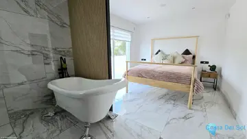 8 bedroom House for Sale in Riviera del Sol-32949