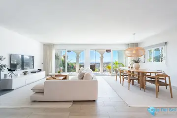 4 bedroom House for Sale in Istán-33014