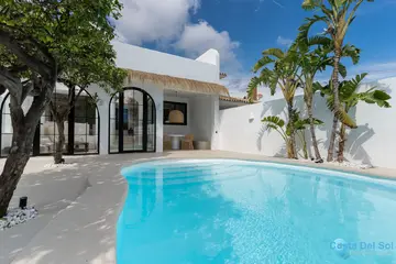 5 bedroom House for Sale in El Pinillo-33037