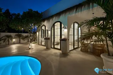 5 bedroom House for Sale in El Pinillo-33045