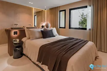 3 bedroom House for Sale in Nueva Andalucía-33058
