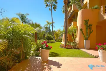 3 bedroom Apartment for Sale in Marbella-33078
