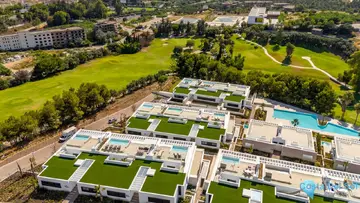 2 bedroom Apartment for Sale in Marbella-33184