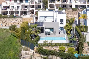 4 bedroom House for Sale in Selwo