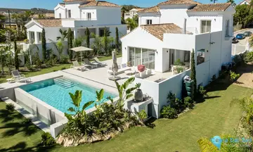 4 bedroom House for Sale in Casares Playa-33400