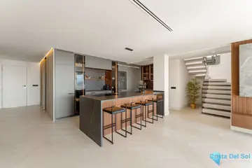 4 bedroom Apartment for Sale in La Quinta-33413