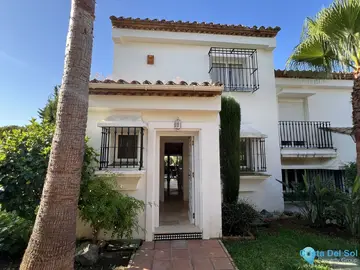 3 bedroom House for Sale in El Paraiso