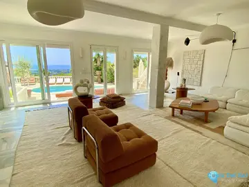 4 bedroom House for Sale in El Padron-33570