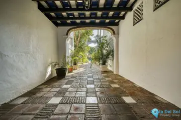 4 bedroom Apartment for Sale in Guadalmina Baja-33622