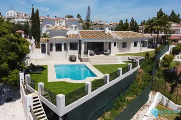 4 bedroom House for Sale in El Chaparral-33661