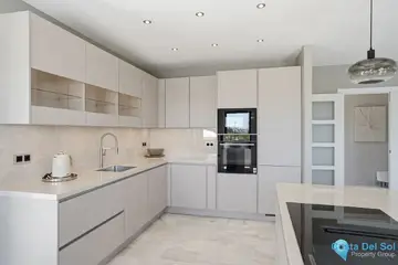 4 bedroom House for Sale in El Chaparral-33666