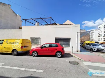 400m2 Plot for Sale in Marbella-33785