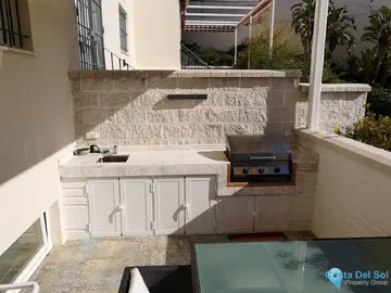 4 bedroom House for Sale in Estepona-15990