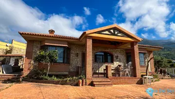 5 bedroom House for Sale in Valtocado
