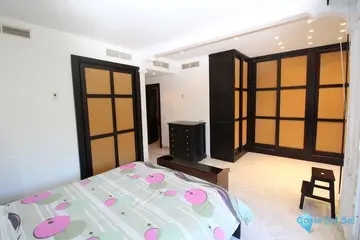 4 bedroom House for Sale in The Golden Mile-33967
