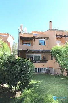 4 bedroom House for Sale in The Golden Mile-33962