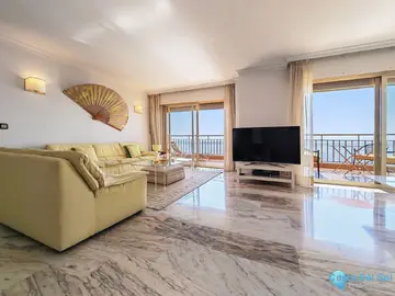 5 bedroom Apartment for Sale in Fuengirola-34021