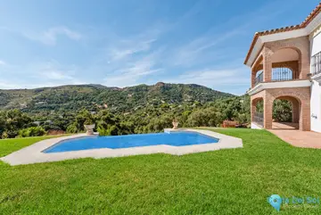 4 bedroom House for Sale in Casares-34043