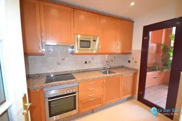 3 bedroom House for Sale in The Golden Mile-34079
