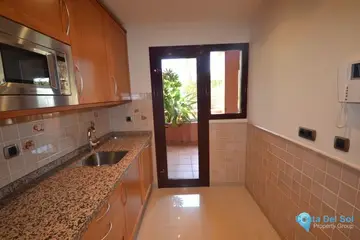 3 bedroom House for Sale in The Golden Mile-34084