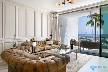2 bedroom Apartment for Sale in Puerto Banús-34124