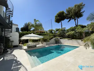 5 bedroom House for Sale in La Cala Golf