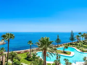 2 bedroom Apartment for Sale in Puerto Banús