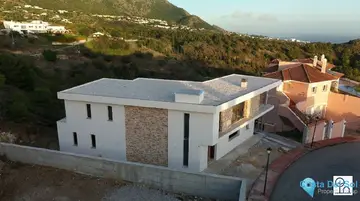 4 bedroom House for Sale in Mijas
