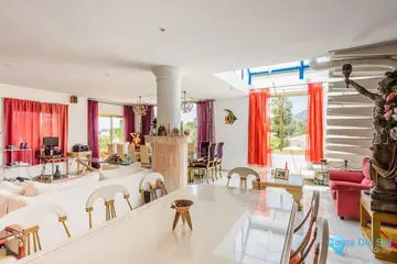 9 bedroom House for Sale in El Rosario-34469