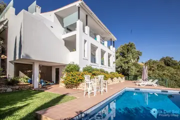4 bedroom House for Sale in La Mairena-34517