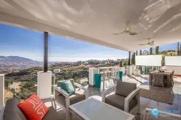 4 bedroom House for Sale in La Mairena-34522