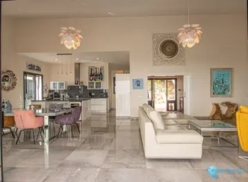 4 bedroom House for Sale in La Mairena-34523