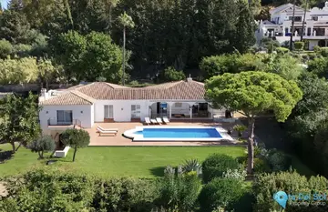 4 bedroom House for Sale in El Paraiso-34560